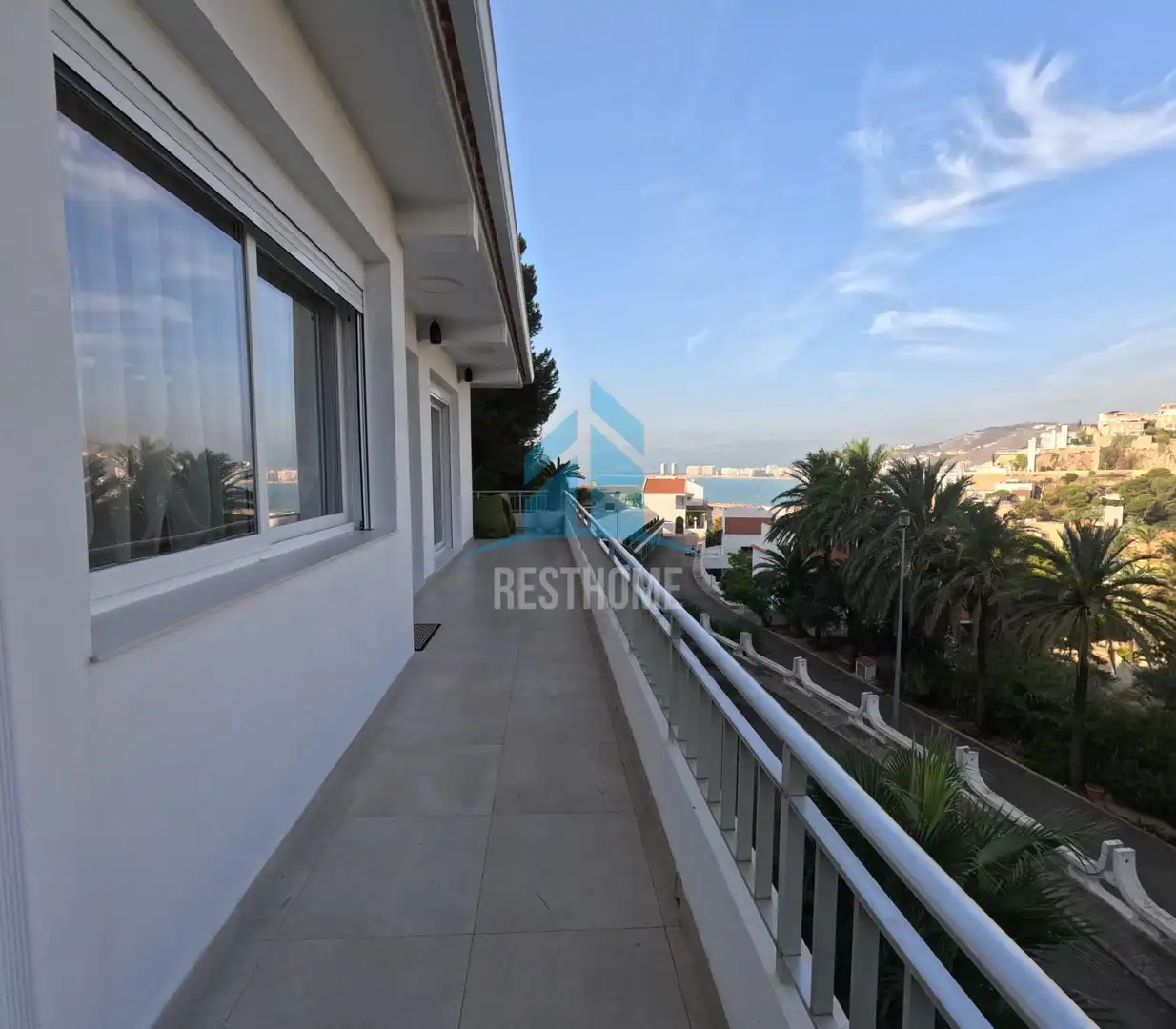 Exterior view of Houses for sale in Cullera  with Air Conditioner, Terrace and Jacuzzi