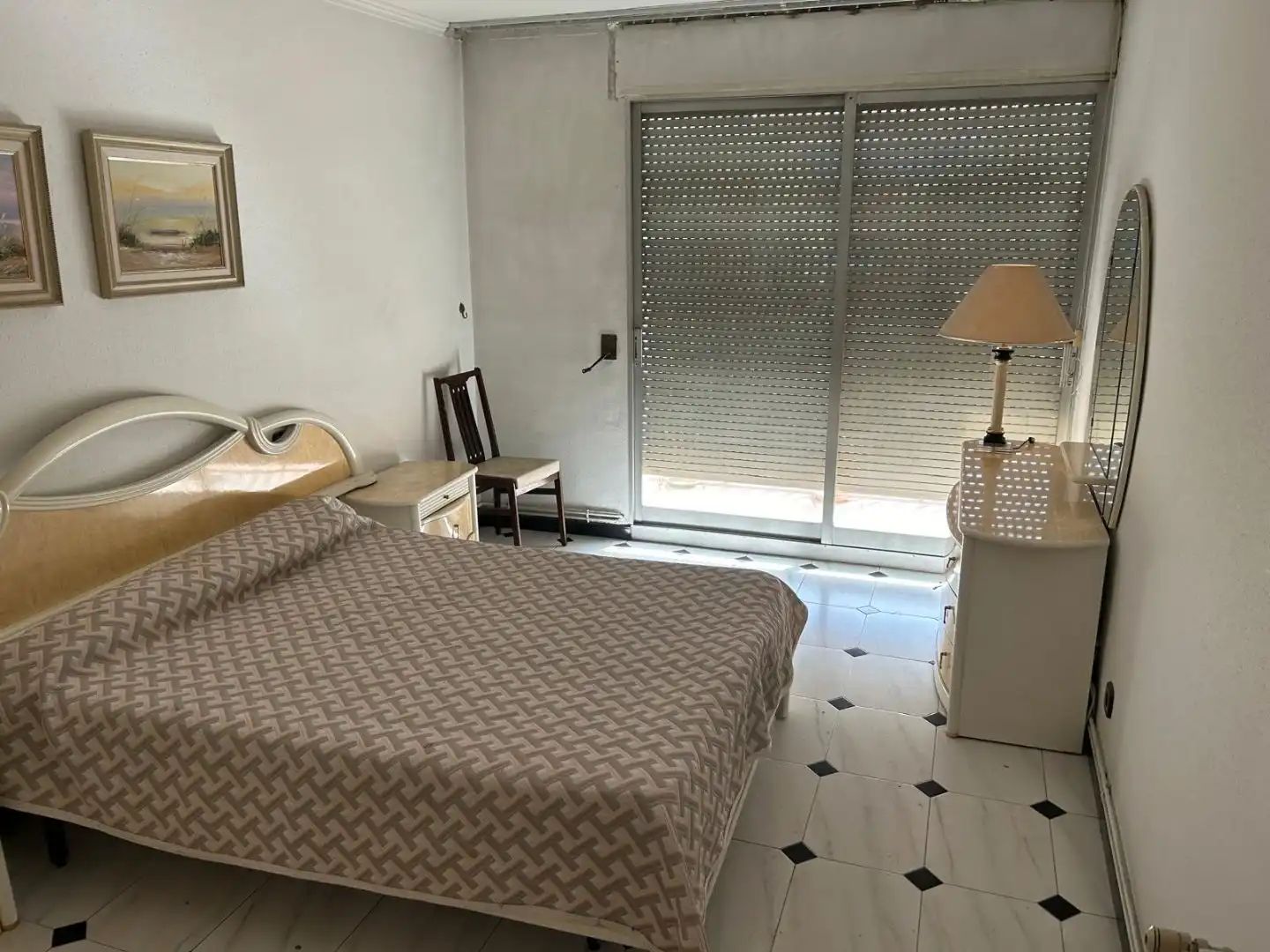 Dormitori de Pis en venda en Terrassa amb Terrassa i Balcó