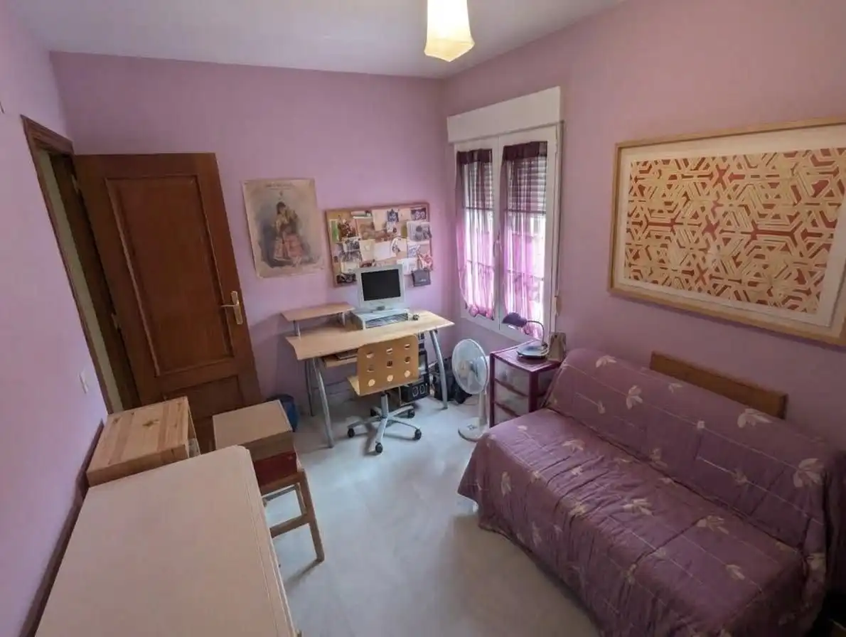 Dormitori de Casa o xalet en venda en Granada amb Aire condicionat, Calefacció i Terrassa