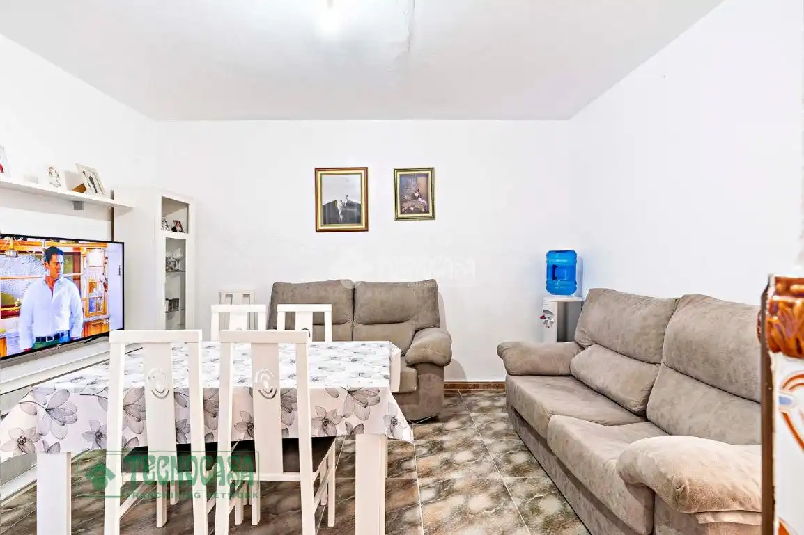 Sala de estar de Casa adosada en venta en Roquetas de Mar
