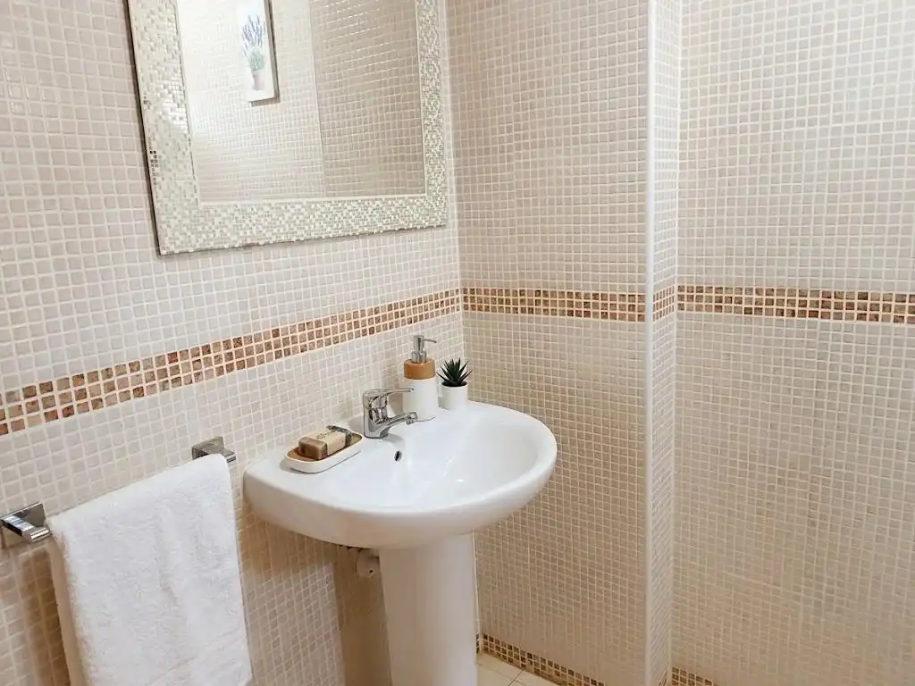 Bathroom of Houses for sale in Carcaixent  with Air Conditioner, Heating and Terrace