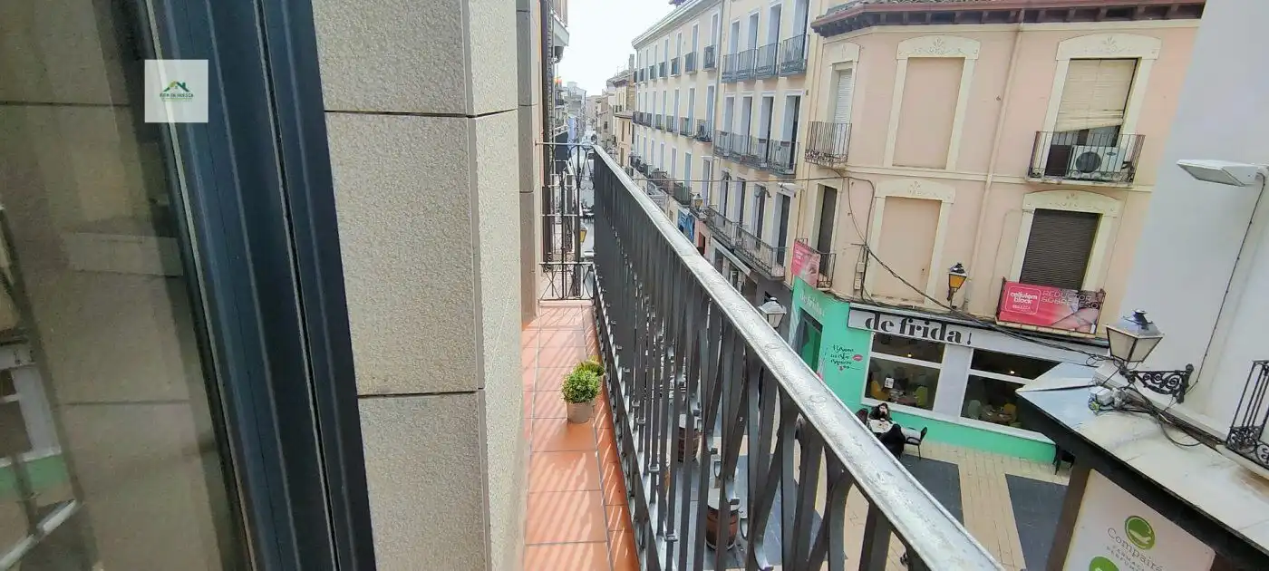 Terraza de Piso de alquiler en Huesca con Calefacción, Terraza y Amueblado