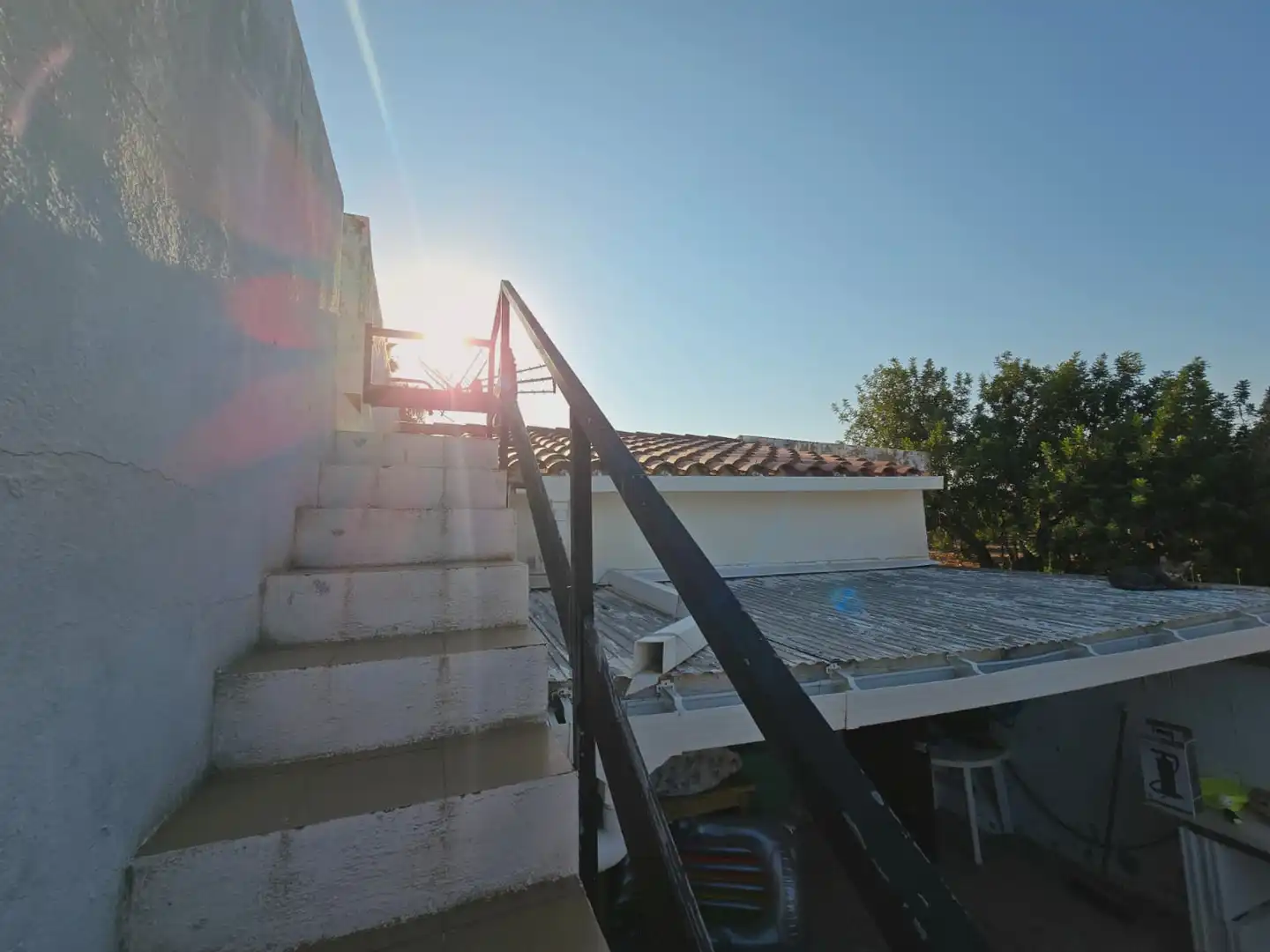 Vista exterior de Casa o xalet en venda en Mont-roig del Camp amb Jardí privat, Traster i Piscina