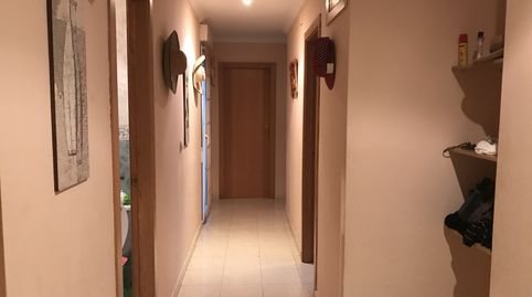 venta de 2 pisos de 2 dormitorios con 10 plazas de garaje