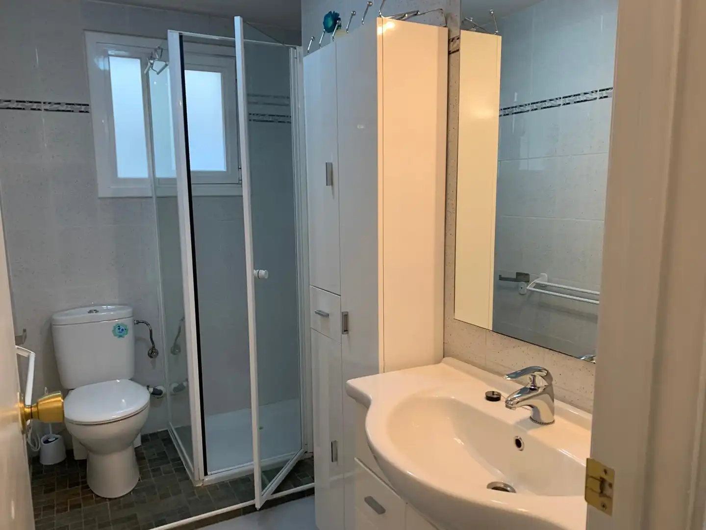 Bathroom of Flat for sale in Roses  with Air Conditioner, Heating and Terrace