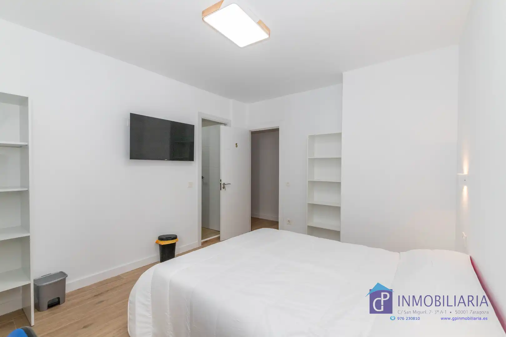 Flat for sale in Calle de Santiago, Alfonso