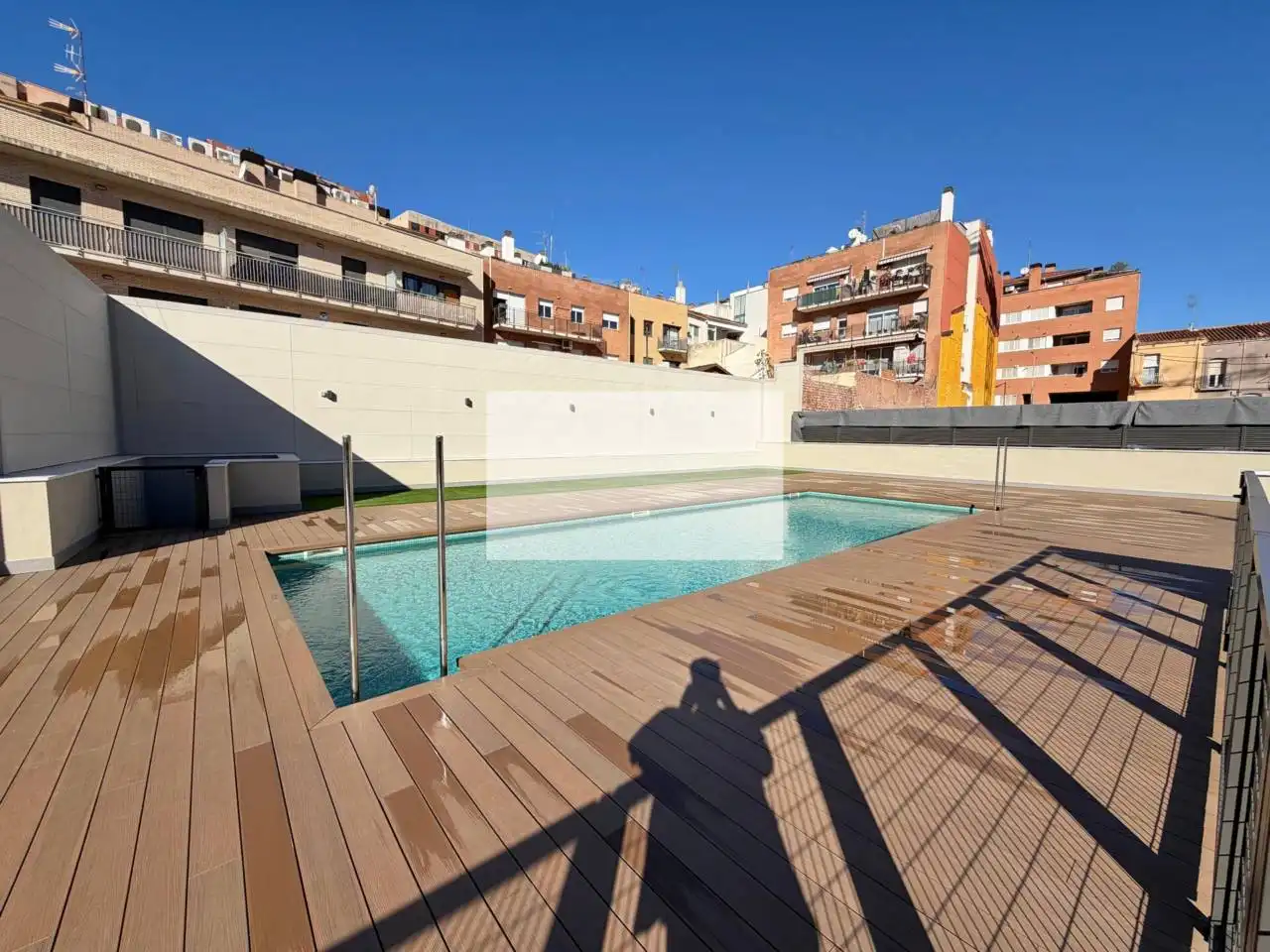 Piscina de Piso en venta en Sabadell con Aire acondicionado, Calefacción y Jardín privado