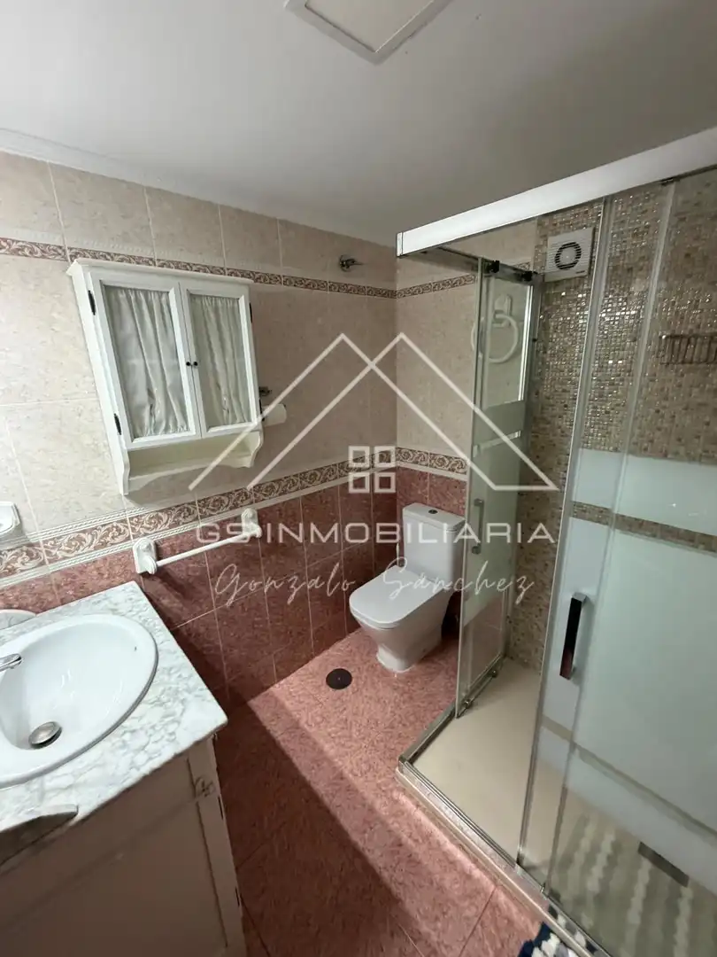 Bathroom of Flat for rent in Lucena