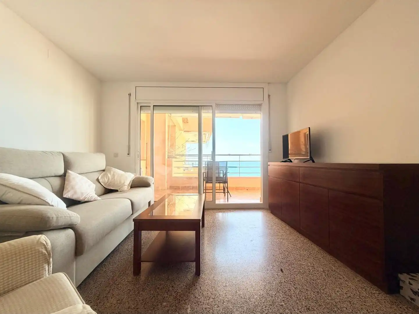 Sala de estar de Piso en venta en Cunit con Jardín privado, Terraza y Trastero