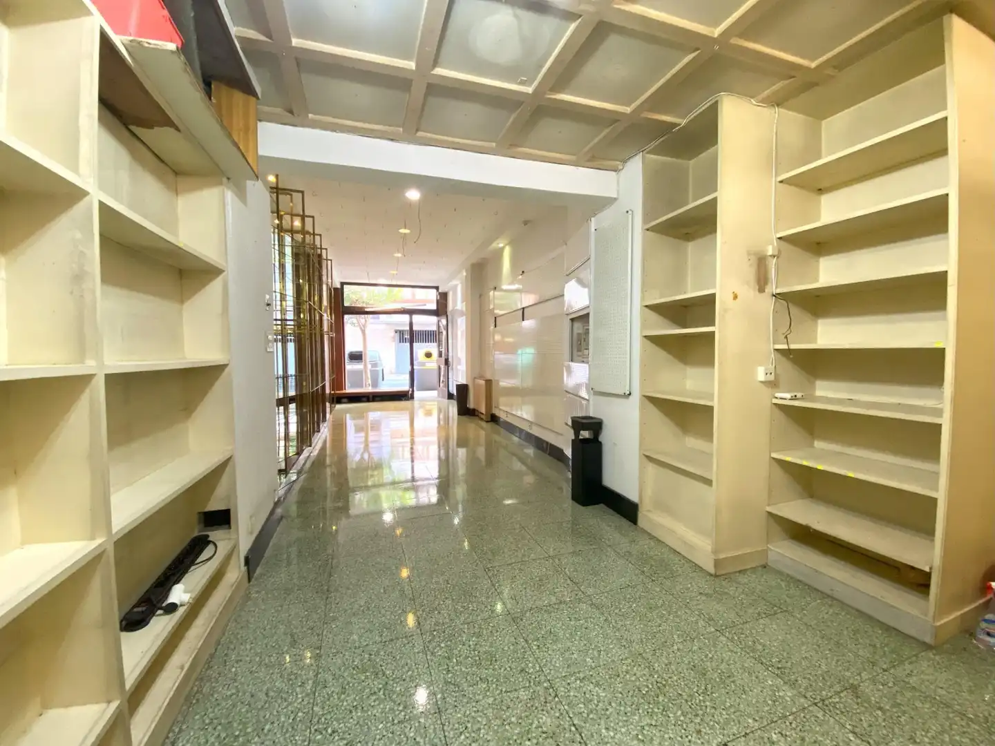 Business premises to rent in Calle Calle de Andrés Larrazabal, imagen 6