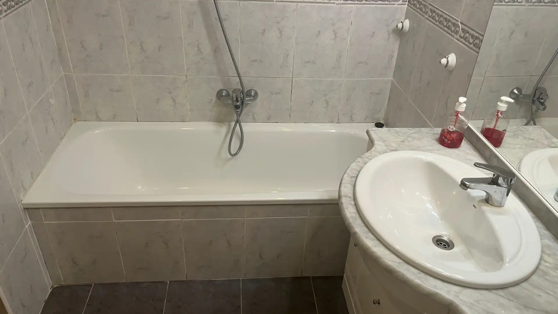 Bany de Pis en venda en Valencia amb Aire condicionat, Parquet i Terrassa
