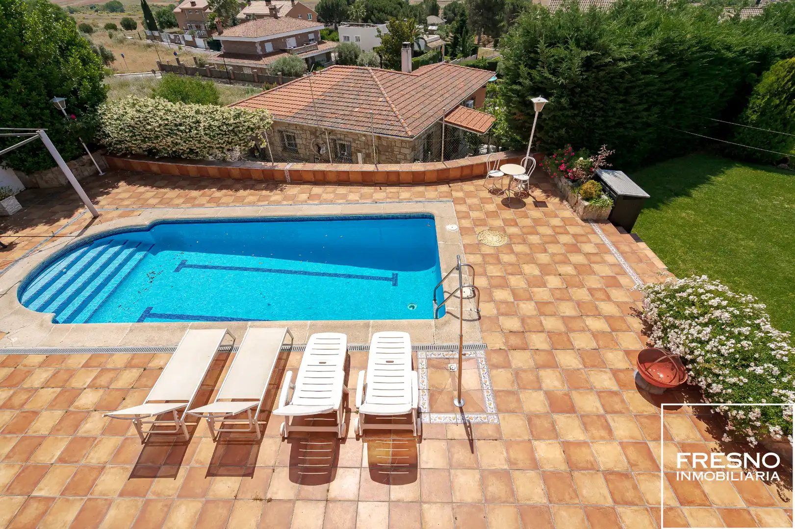 Piscina de Casa o xalet en venda en Cobeña amb Aire condicionat, Calefacció i Jardí privat