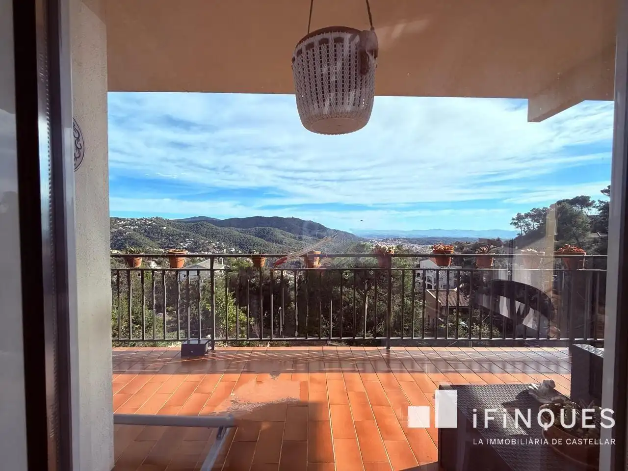 Balcony of Houses for sale in Castellar del Vallès  with Air Conditioner, Private garden and Parquet flooring