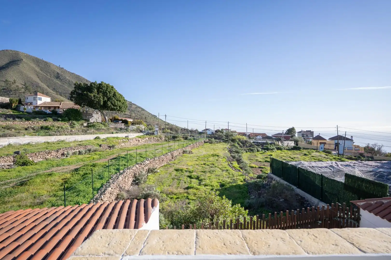 Vista exterior de Casa o chalet en venta en Guía de Isora con Aire acondicionado, Jardín privado y Terraza