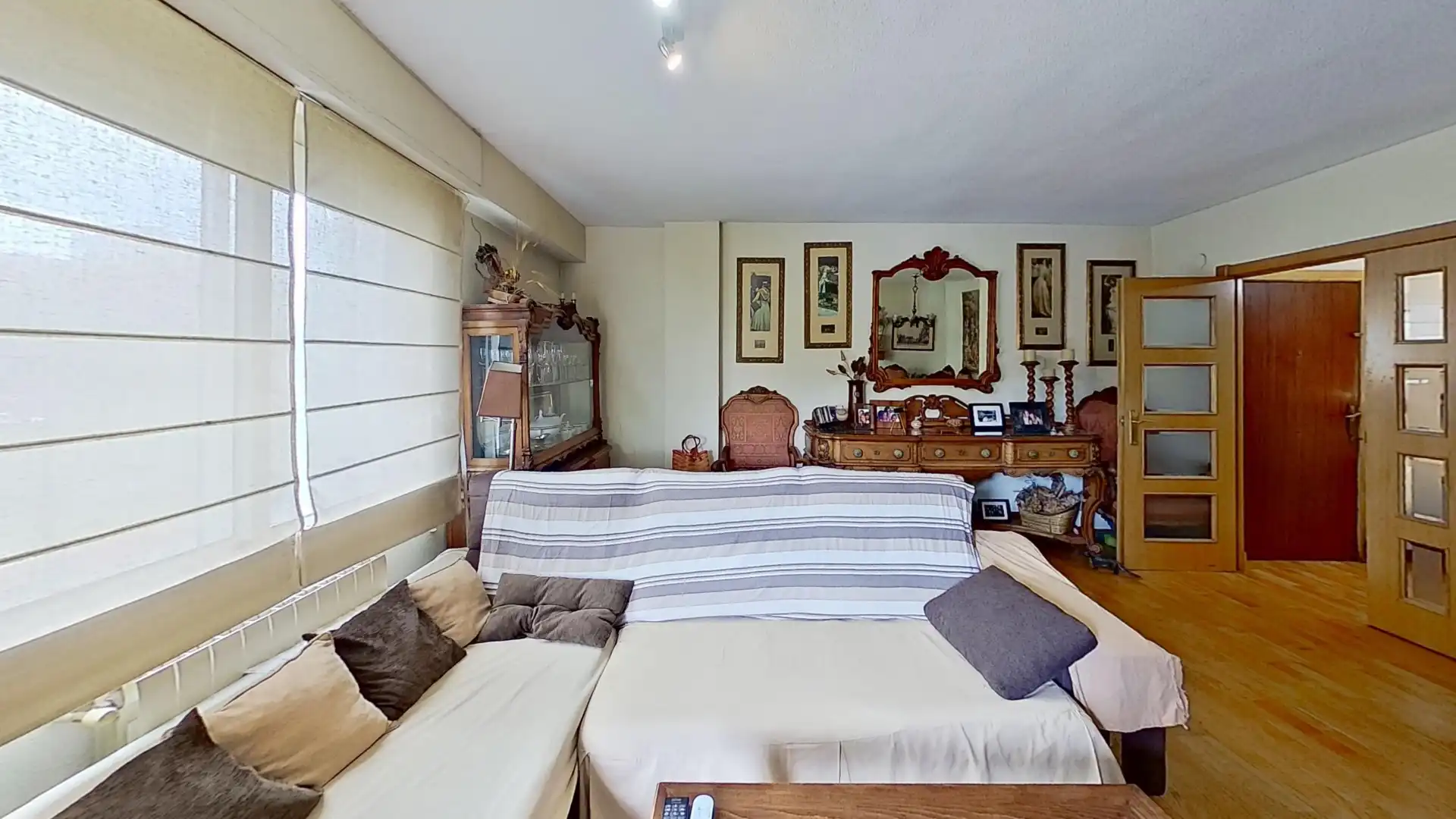 Habitación de Piso en venta en Valencia con Aire acondicionado, Terraza y Balcón