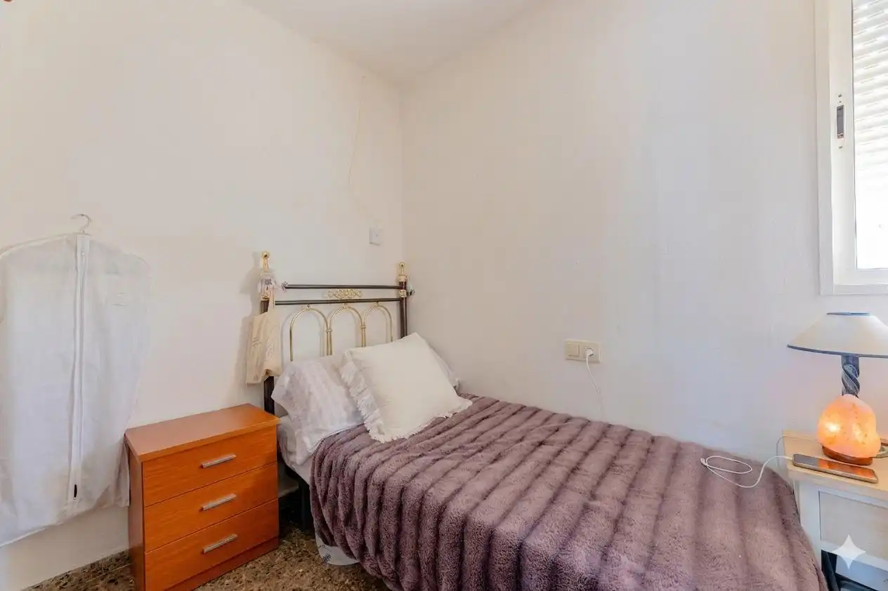 Bedroom of Flat for sale in La Pobla de Vallbona  with Balcony