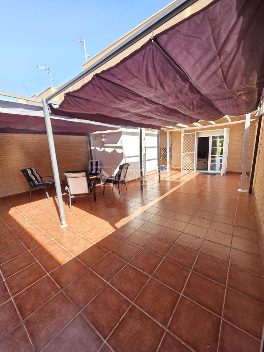 Terrassa de Pis en venda en  Almería Capital amb Moblat