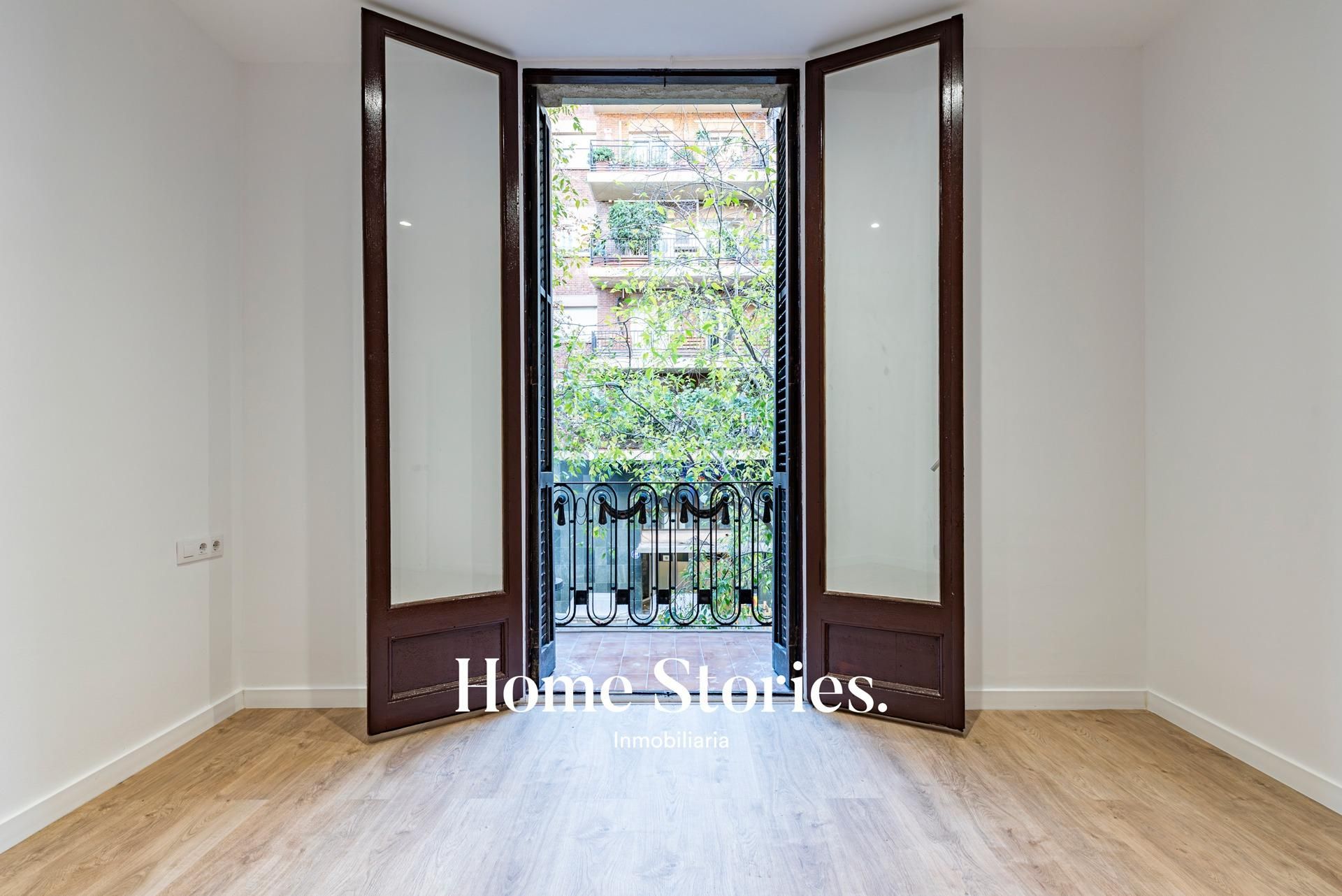 Exterior view of Flat to rent in  Barcelona Capital  with Air Conditioner, Heating and Terrace
