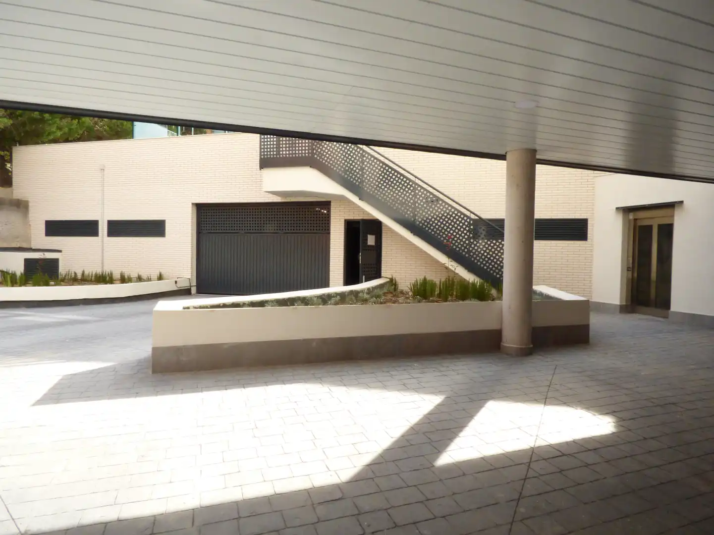 Flat for rent in Madrid  with Air Conditioner, Heating and Private garden