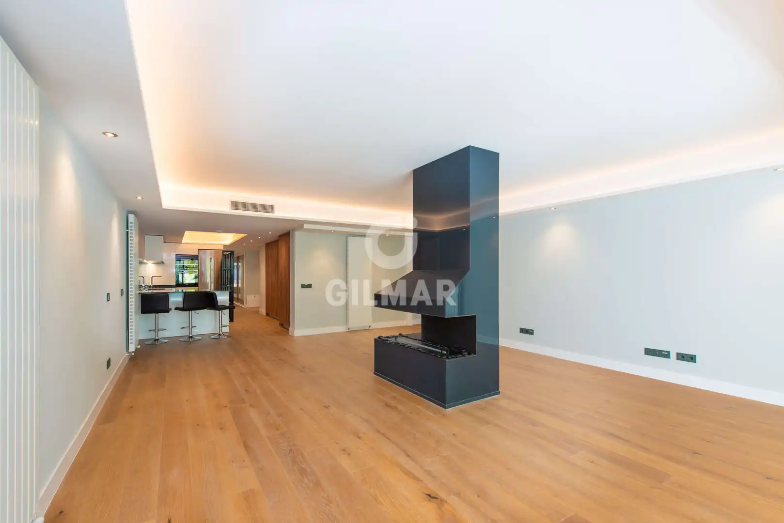 Sala de estar de Piso en venta en Madrid con Calefacción, Trastero y Piscina