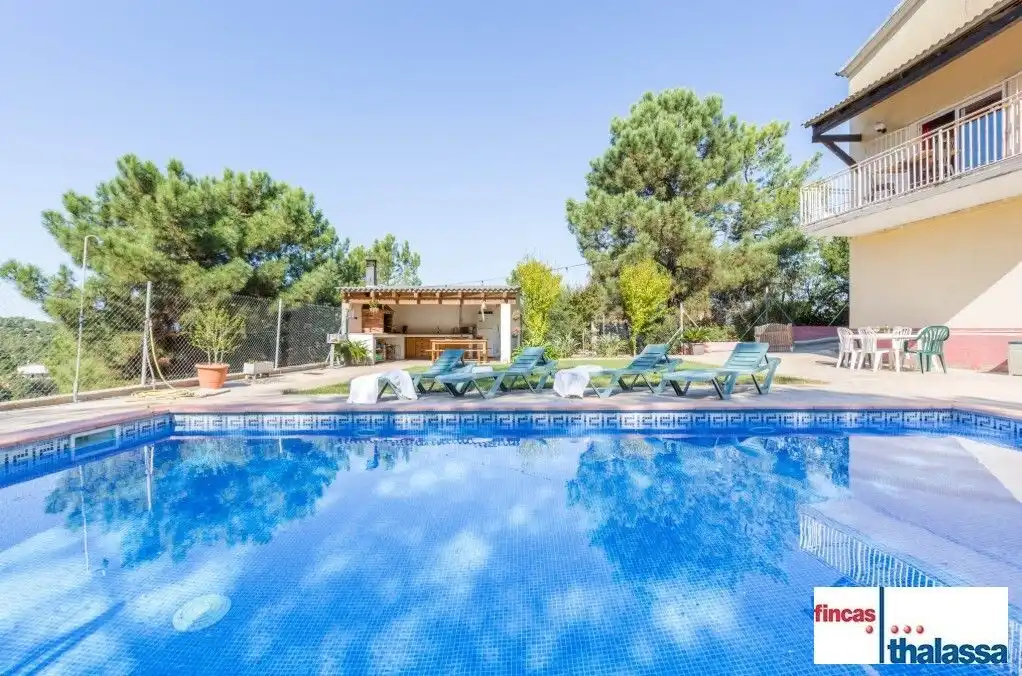 Swimming pool of Houses for sale in Lloret de Mar  with Air Conditioner, Private garden and Storage room