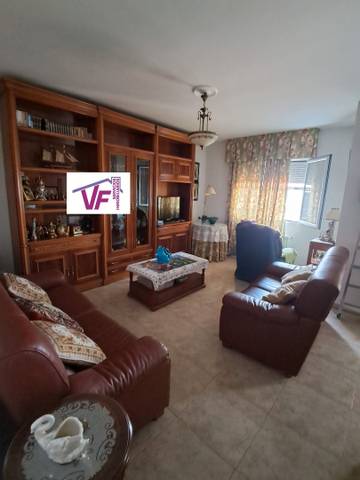 Casa adosada en Venta en Cazalegas