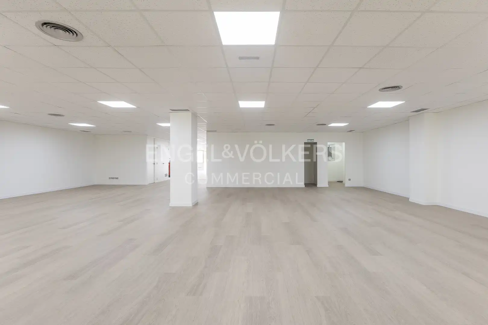 Office for rent in Barcelona  with Air Conditioner and Heating