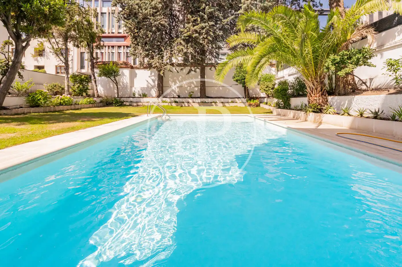 Piscina de Piso en venta en Madrid con Aire acondicionado, Calefacción y Balcón
