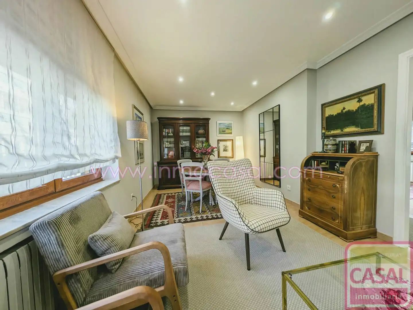 Sala d'estar de Casa o xalet en venda en Siero amb Calefacció, Terrassa i Moblat