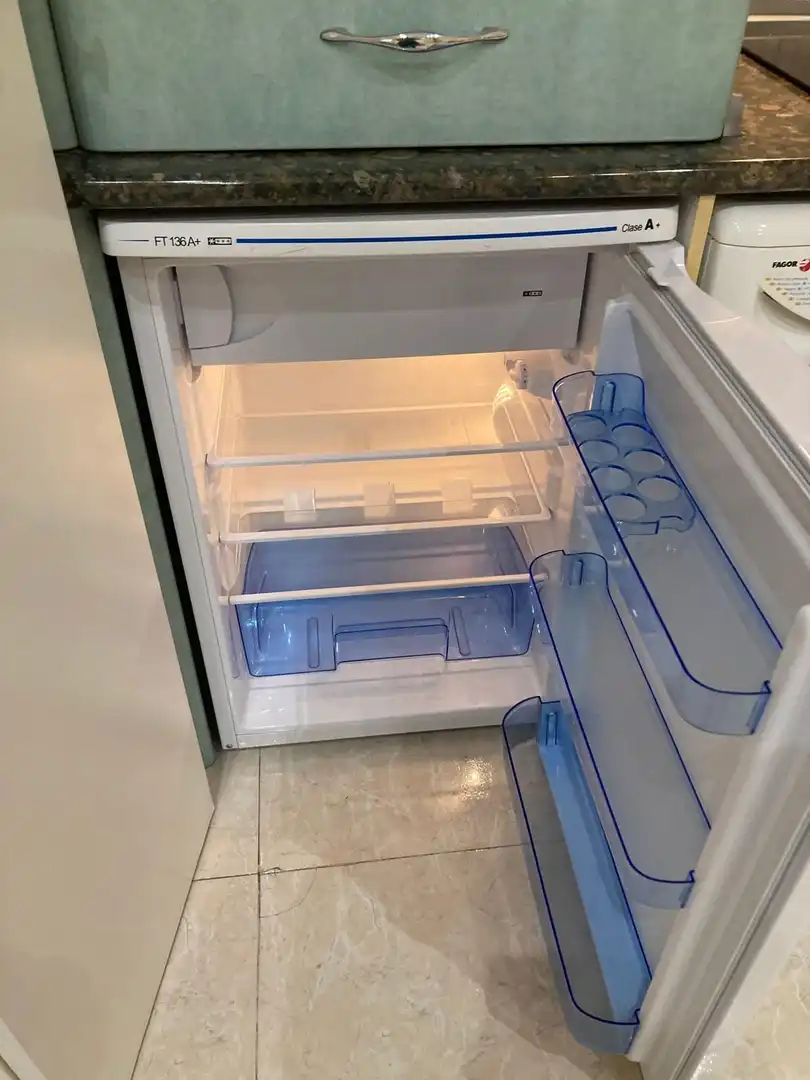 Cocina de Estudio de alquiler en Benalmádena con Piscina comunitaria
