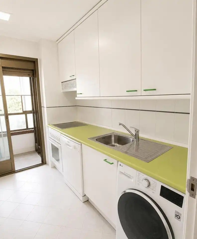 Cuina de Planta baixa en venda en Coslada amb Aire condicionat i Calefacció