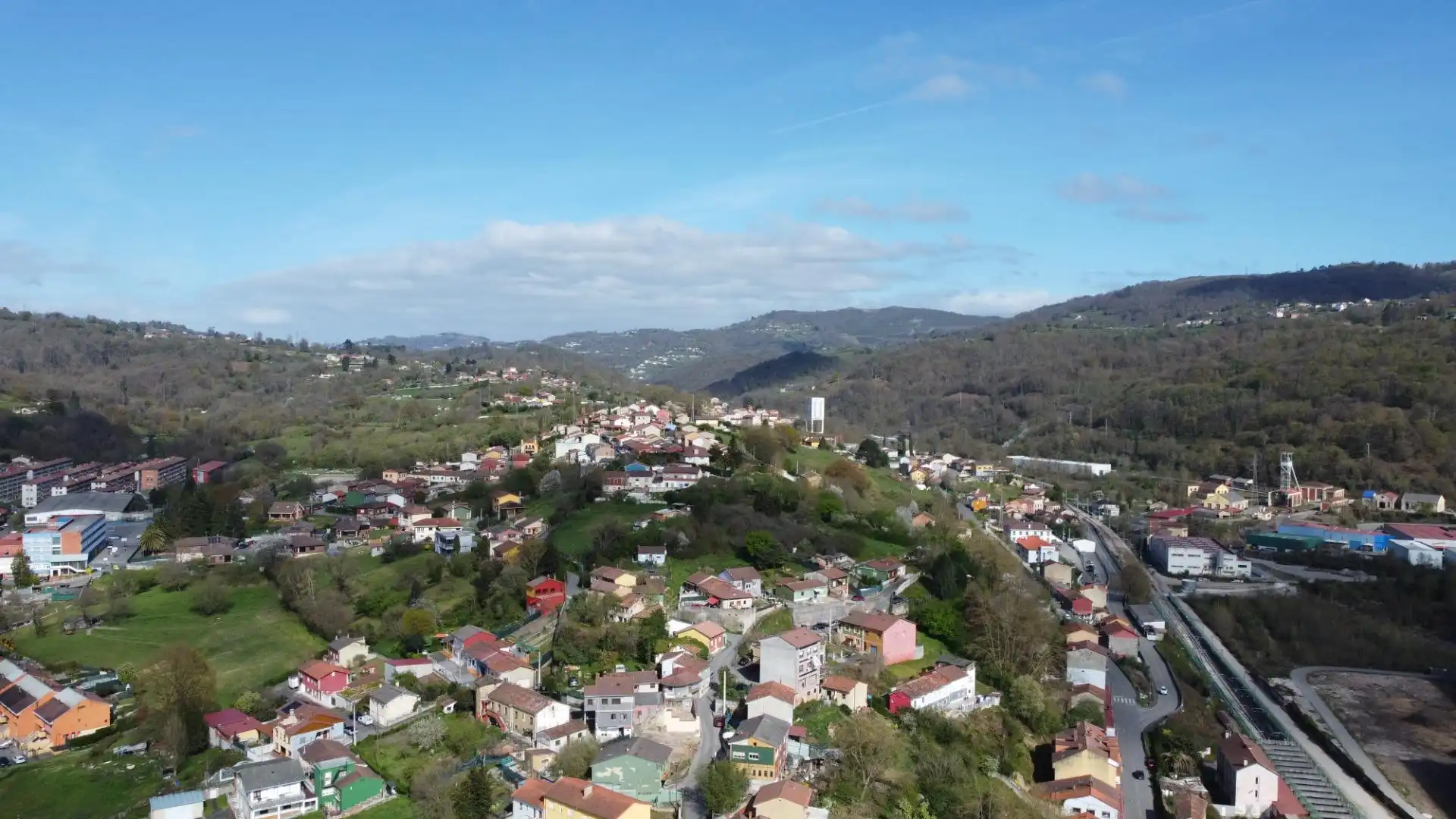 Vista exterior de Apartamento en venta en Langreo con Calefacción