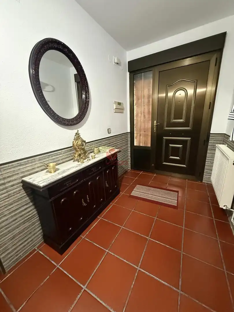Casa o xalet en venda en Reyes Católicos - Paseo San Antonio
