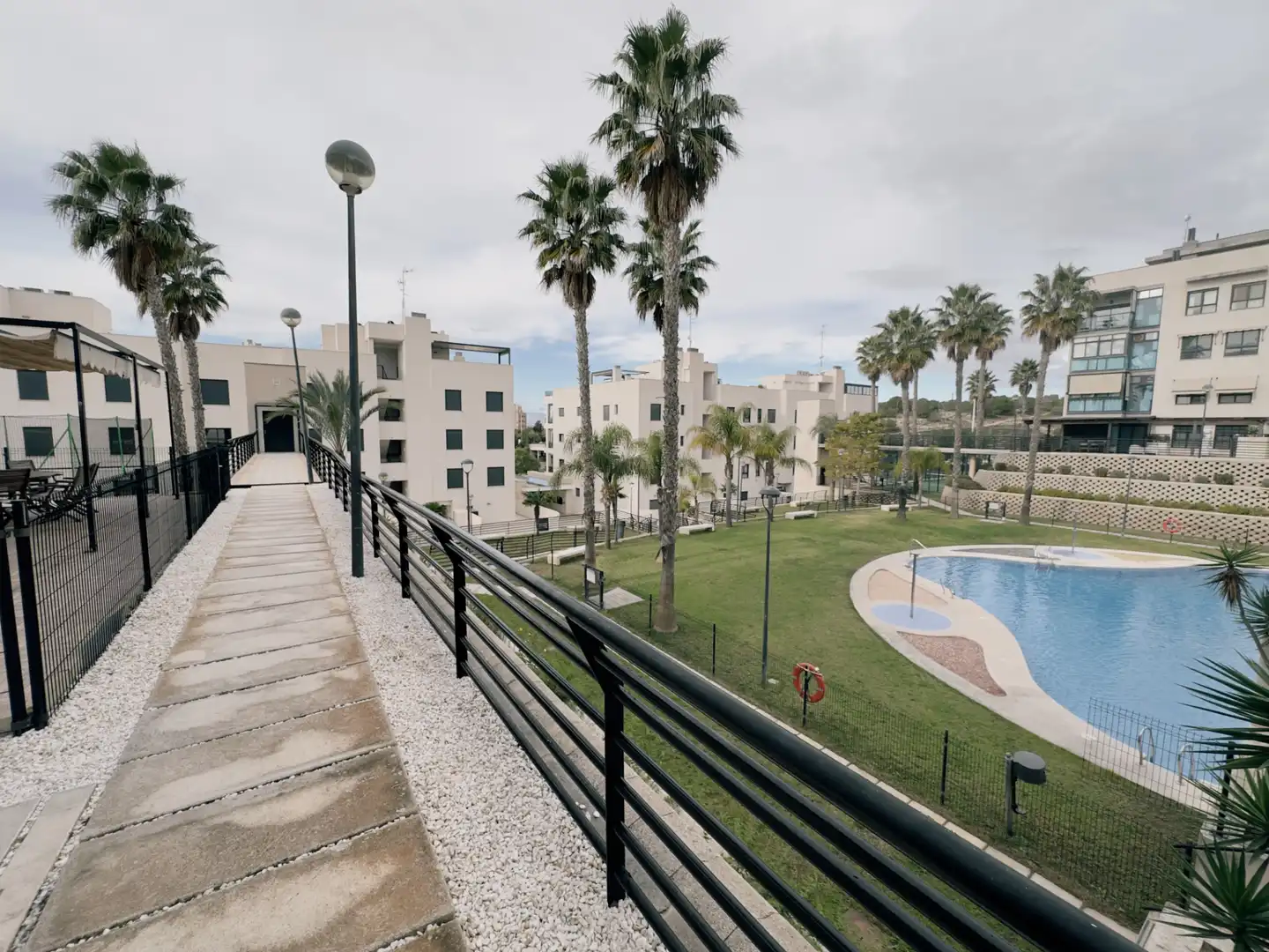 Vista exterior de Apartamento en venta en Santa Pola con Aire acondicionado, Calefacción y Parquet