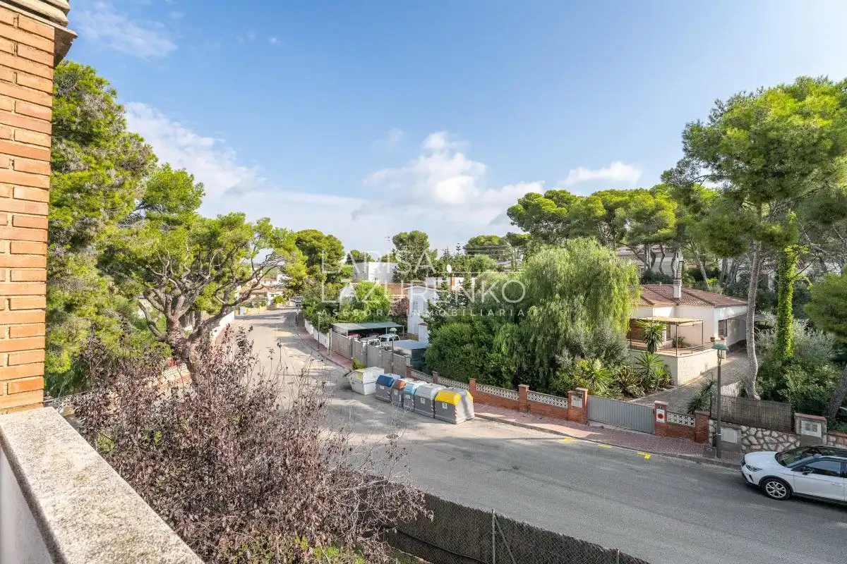 Vista exterior de Casa o xalet en venda en Tarragona amb Aire condicionat, Calefacció i Jardí privat