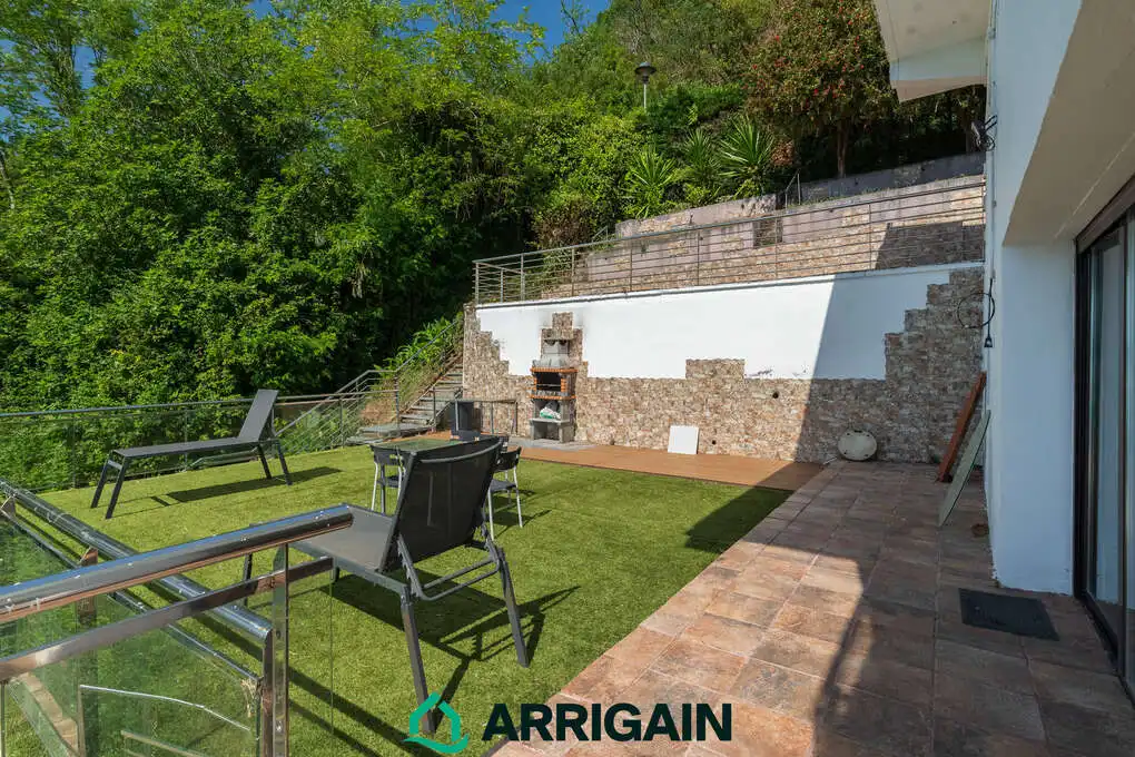 Terrace of Houses for sale in Hondarribia  with Heating, Private garden and Terrace