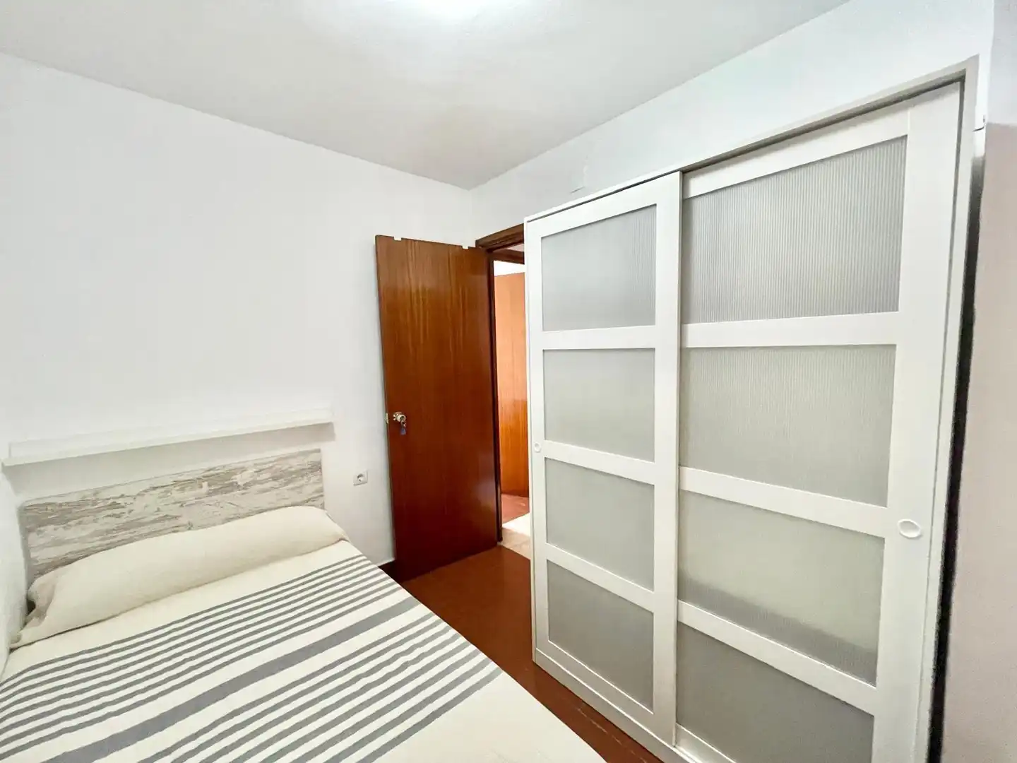 Bedroom of Flat for share in Ronda