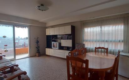 Sala d'estar de Pis en venda en Sagunto / Sagunt amb Terrassa i Balcó