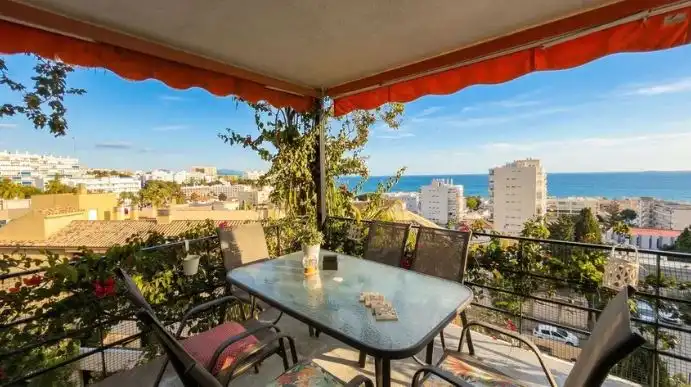 Terrassa de Apartament en venda en Torremolinos amb Aire condicionat, Terrassa i Moblat