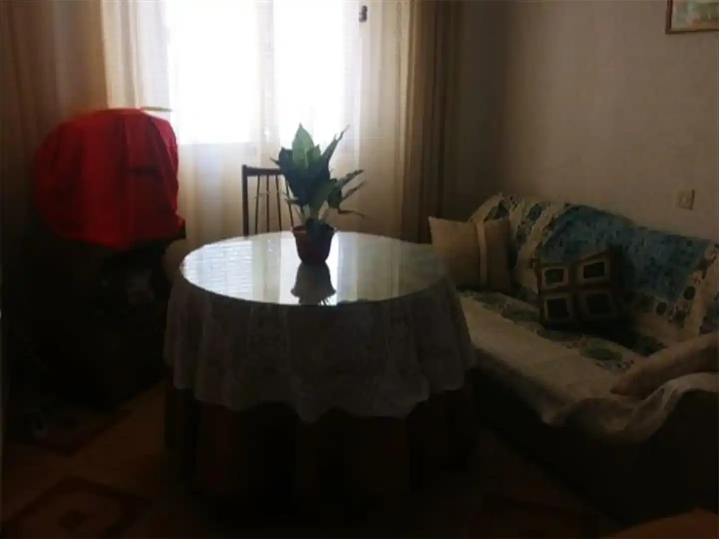 Sala d'estar de Casa adosada en venda en Rena