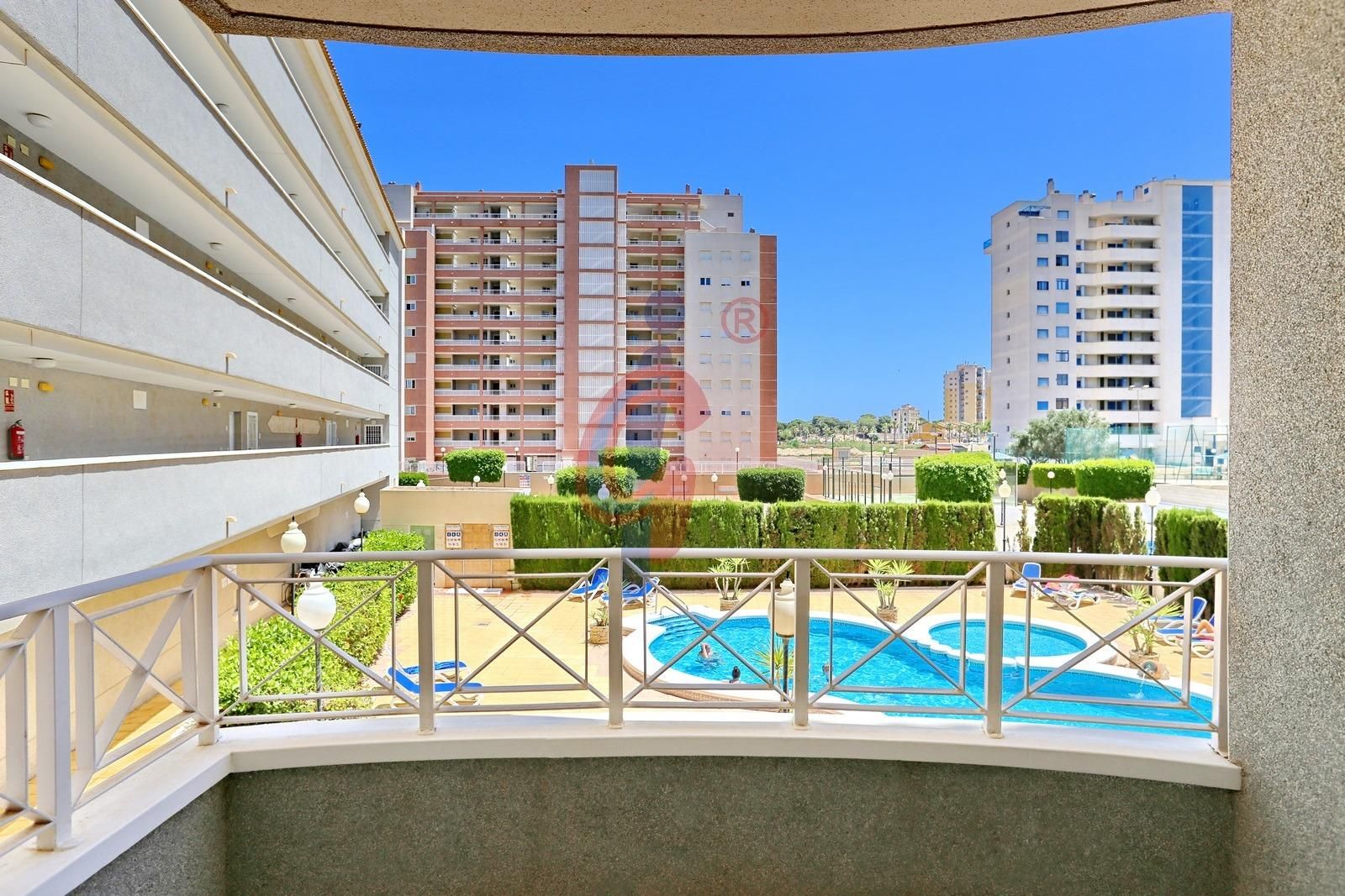 Exterior view of Apartment for sale in Guardamar del Segura  with Terrace and Community pool