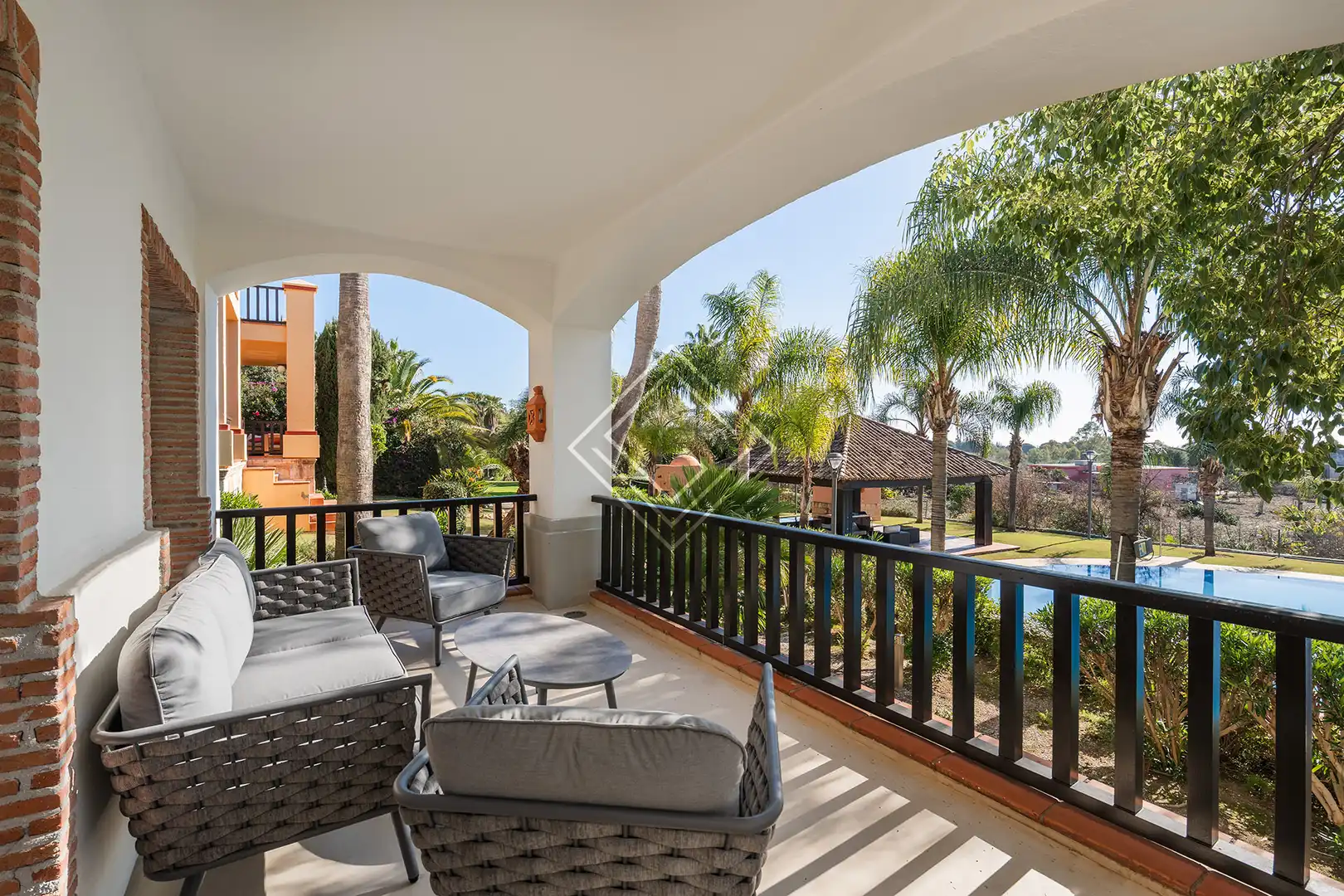 Chalet con piscina en venta en Milla de Oro, imagen 30