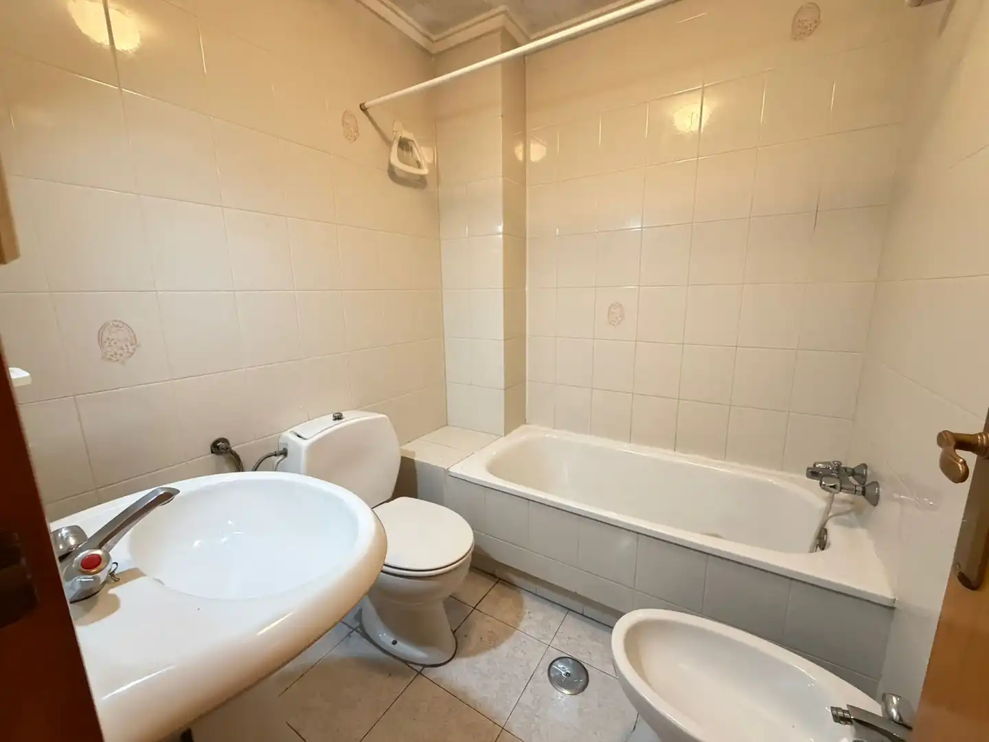 Bathroom of Flat for sale in Torrevieja  with Terrace, Furnished and Washing machine