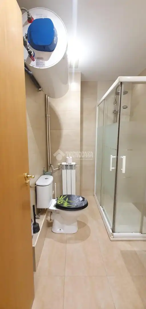 Badezimmer von Wohnung zum Verkauf in Madrid mit Klimaanlage, Heizung und Terrasse
