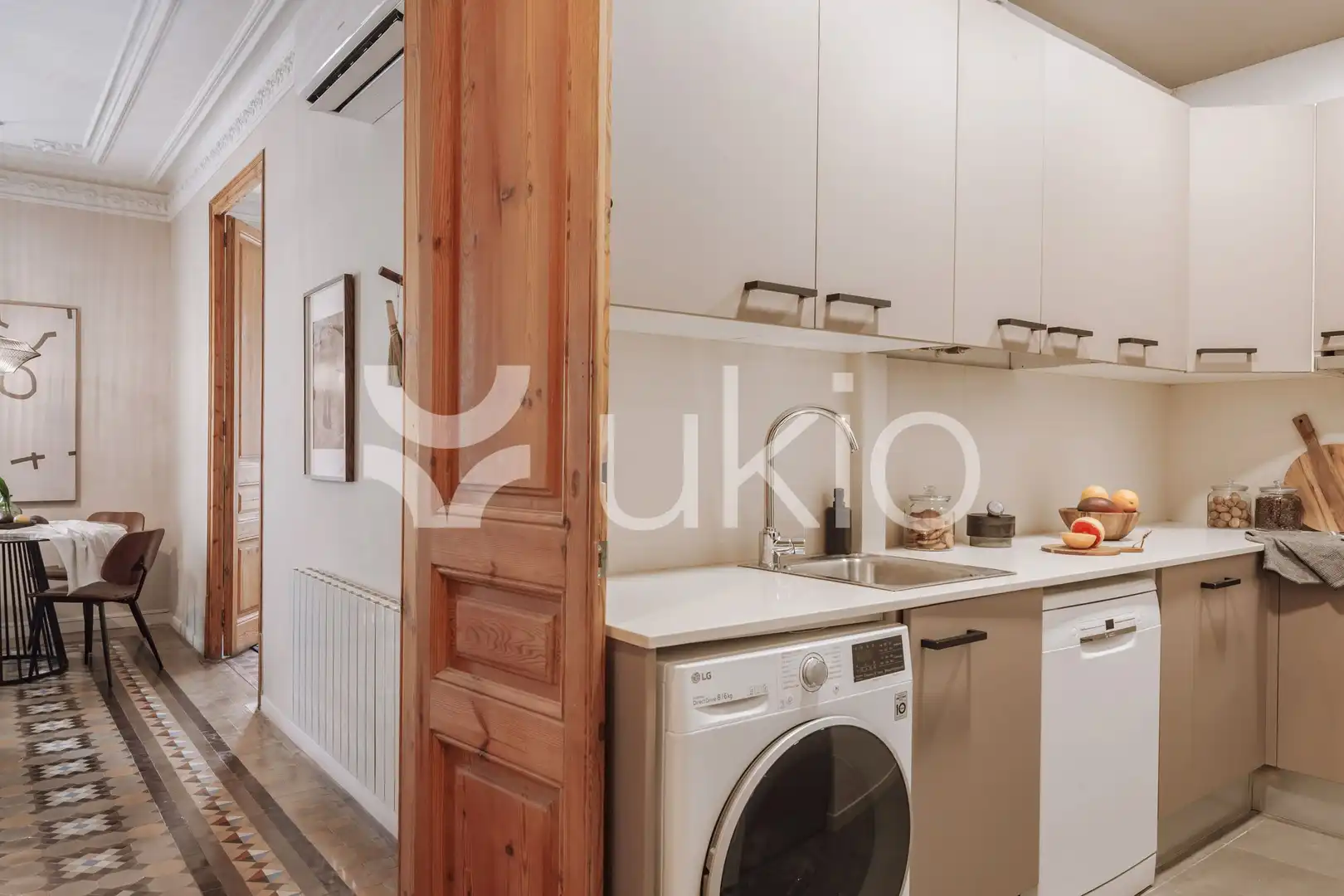Appartement compact avec terrasse à louer à Carrer de València, imagen 17