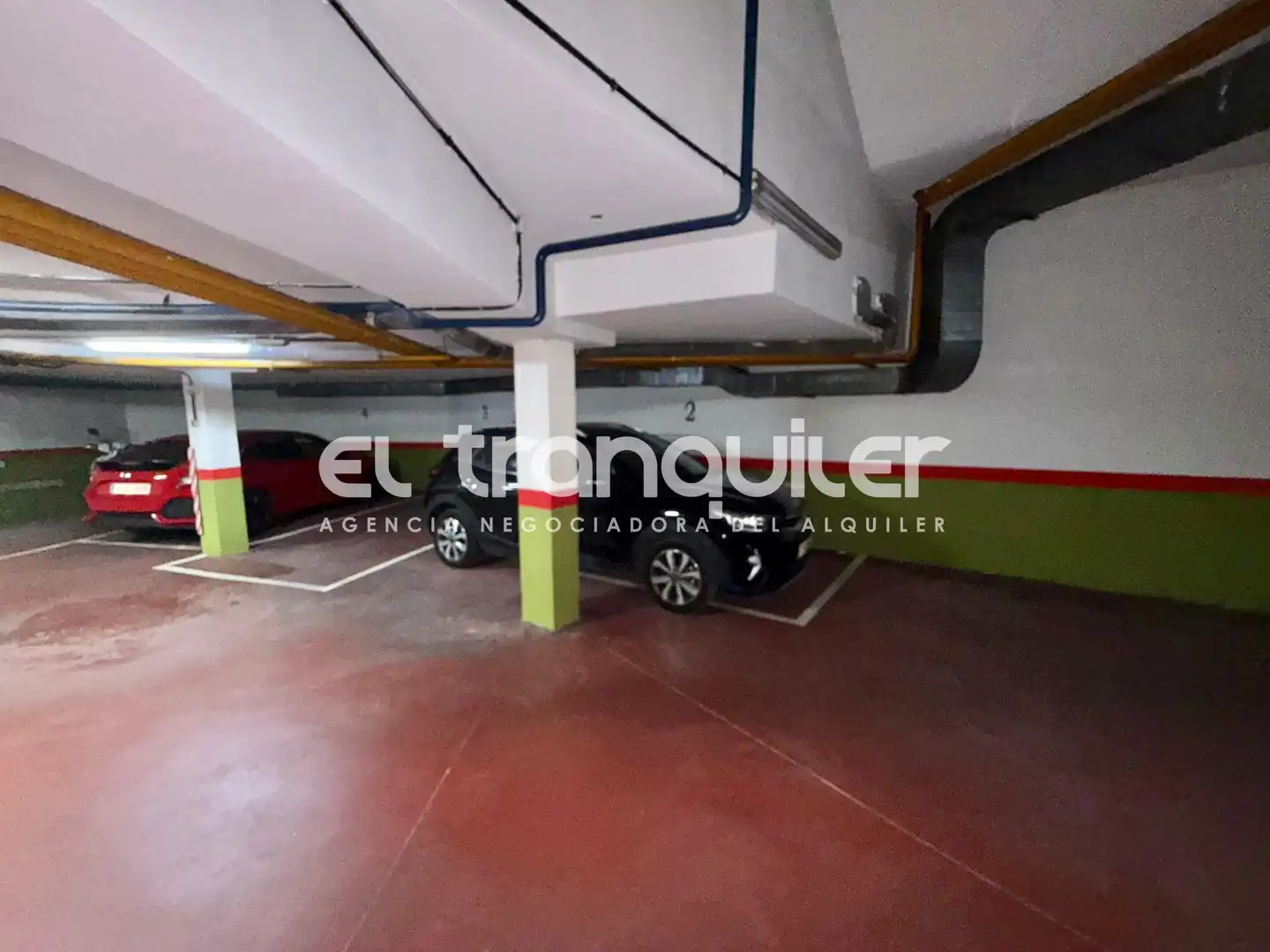 Parking de Piso de alquiler en Madrid con Aire acondicionado, Parquet y Lavadora