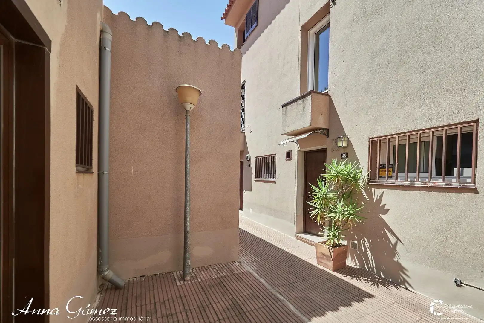 Vista exterior de Casa adosada en venda en Calafell amb Calefacció, Terrassa i Traster