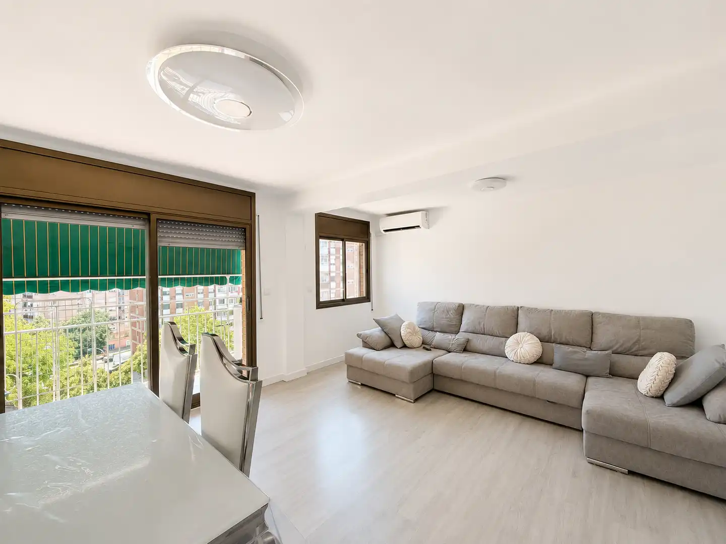 Sala de estar de Piso en venta en Badalona con Aire acondicionado y Calefacción