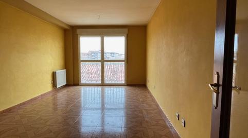 Photo 2 of Duplex for sale in Valencia de Don Juan, León