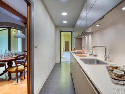Kitchen of Single-family semi-detached for sale in Girona Capital  with Heating